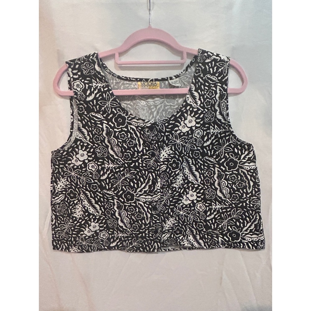 VICTORIA + CO Black White Floral Print Sleeveless Crop Top Size L‎